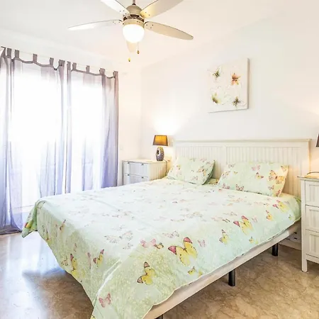 Awesome In Calahonda With Kitchen Apartment