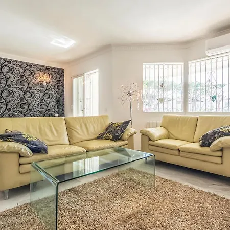 Apartment Awesome In Calahonda With Kitchen Sitio de Calahonda