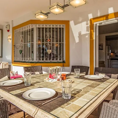 Awesome In Calahonda With Kitchen *