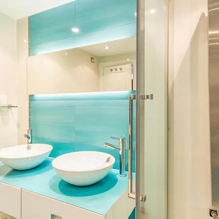 Apartment Awesome In Calahonda With Kitchen